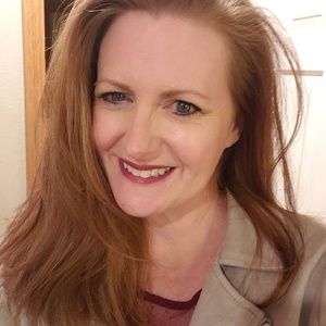 Meet your Posher, Denise